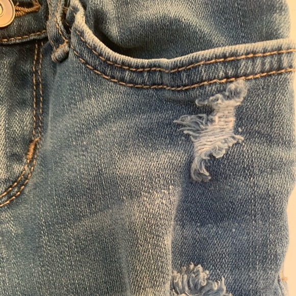 Girls distressed Bermuda denim shorts - Picture 3 of 4